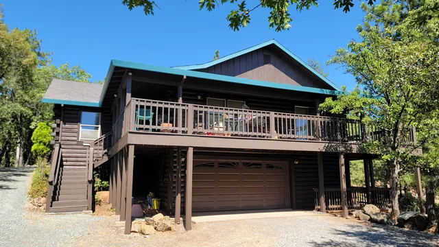 Log Homes & Staining by Michael Hines Painting